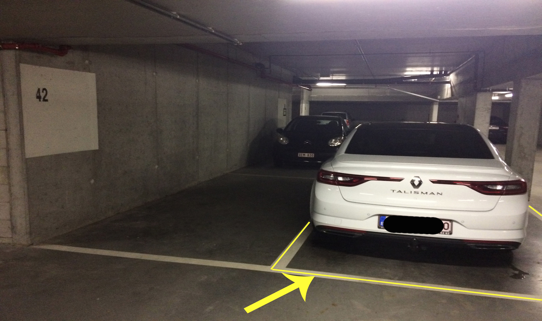 autostandplaats in Residentie de Mouterij, Zuidervaartje en Damse Vaart te St Kruis Brugge