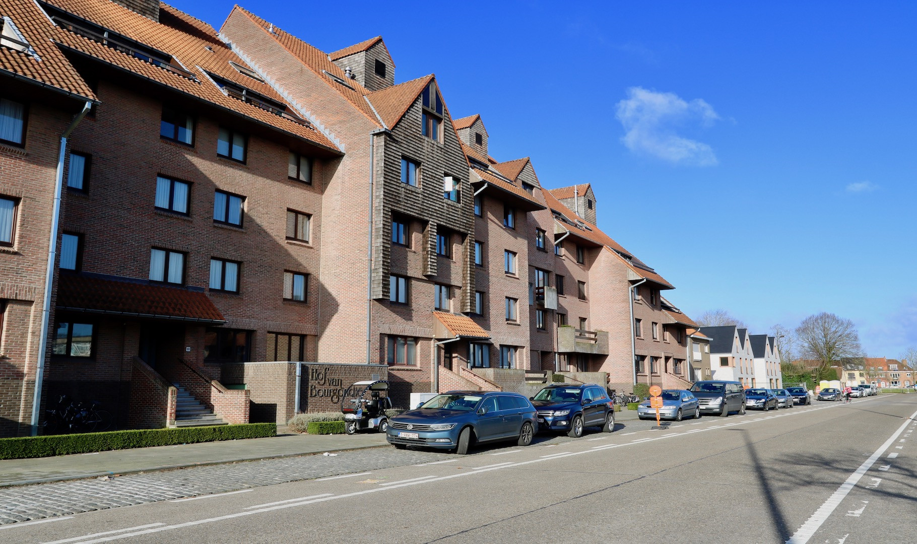 knap gerestyled appartement te Kristus Koning, circa 115 m2, met breed zonneterras en optionele aankoop garagebox