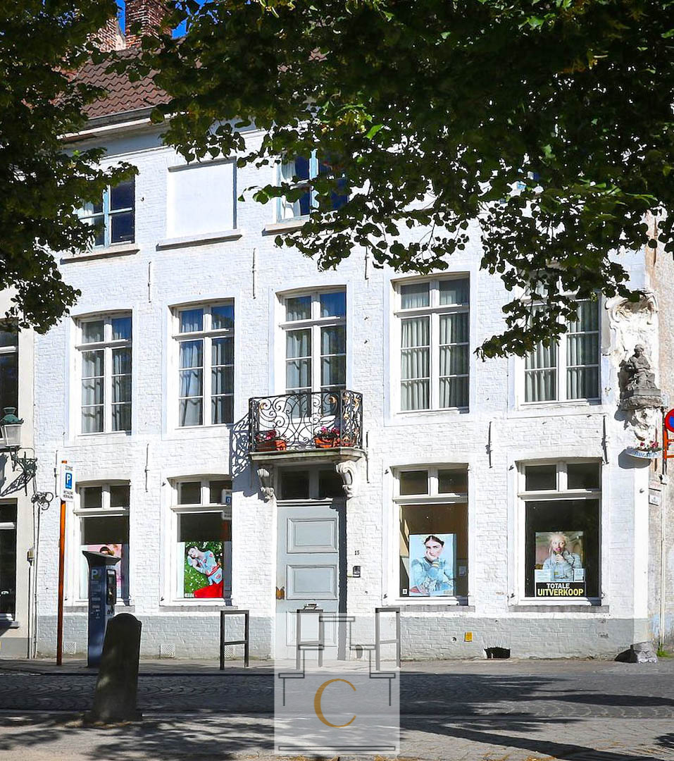 18e eeuws Herenhuis met ommuurde stadstuin - topligging