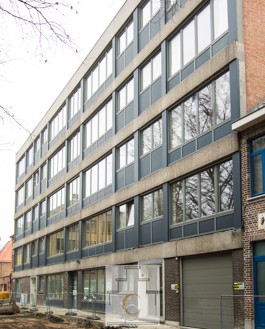 instapklaar appartement met zicht op nieuw Beurs- en Congresgebouw