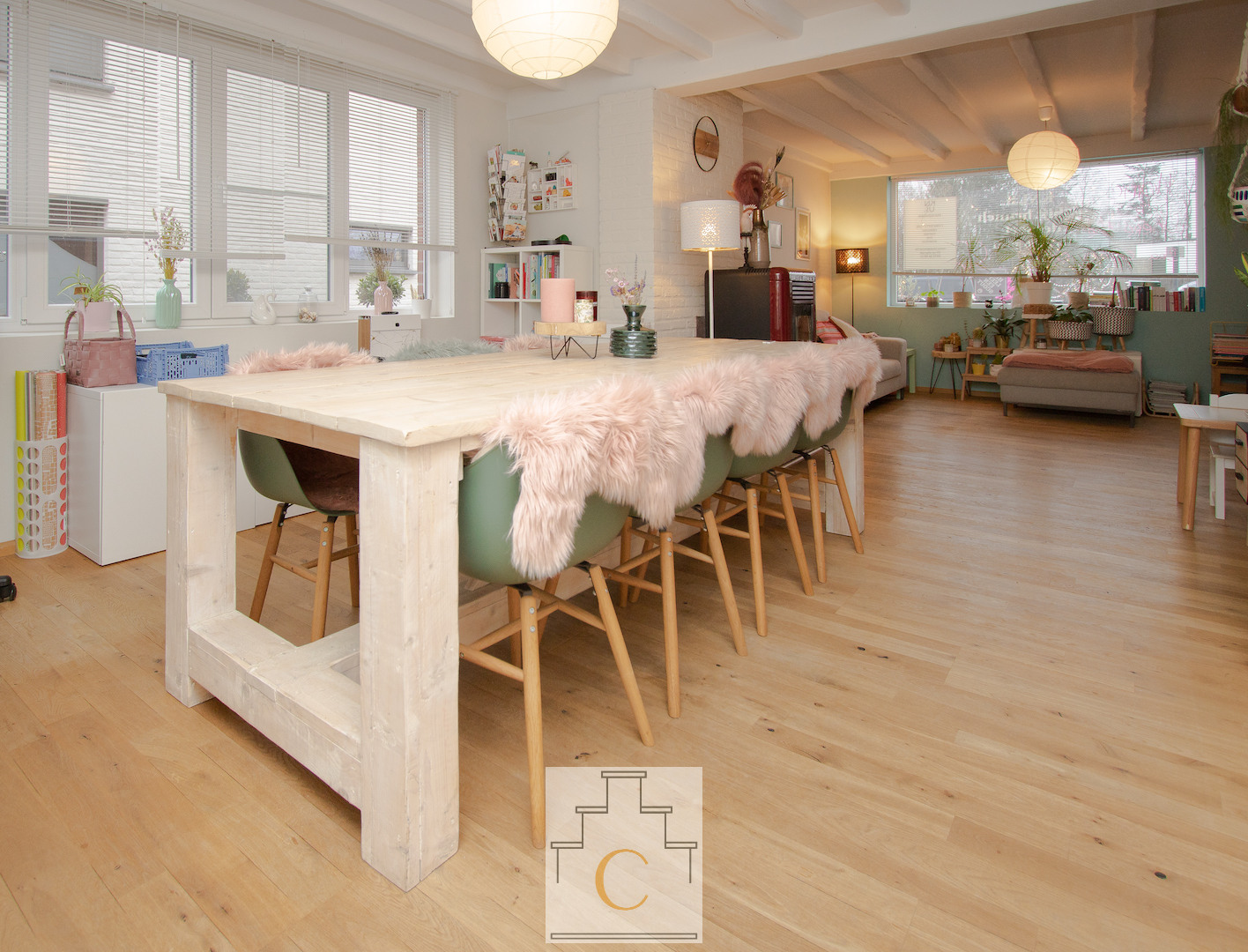 Gezinswoning met mogelijkheid tot het uitbaten van een zelfstandige activiteit, hobbyruimte, mancave of she-shed.