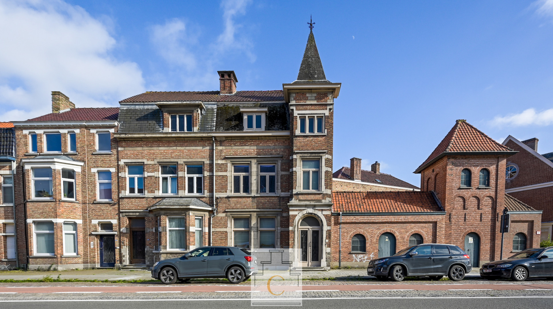 ruim en supercharmant burgerhuis met torentje en zuidgerichte stadstuin – vlakbij Smedenpoort