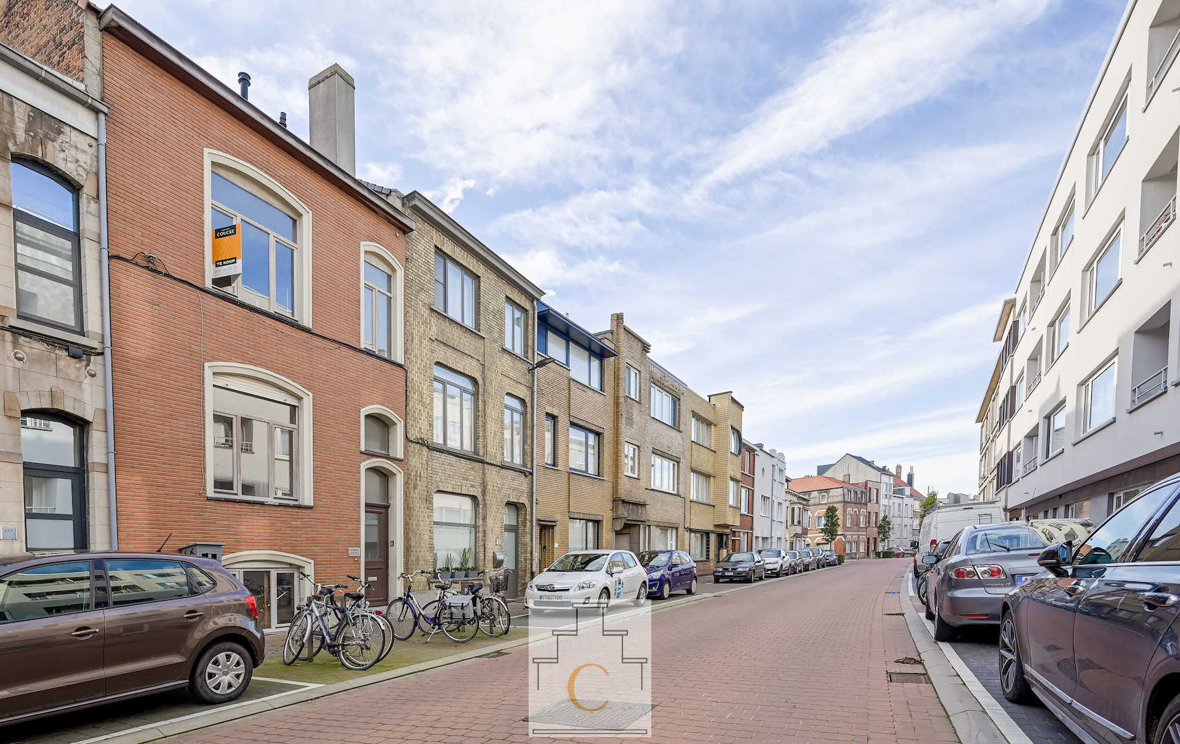 structureel gerenoveerd energiezuinig burgerhuis met zonnige stadstuin, rustige ligging op een boogscheut van alle winkels en invalswegen