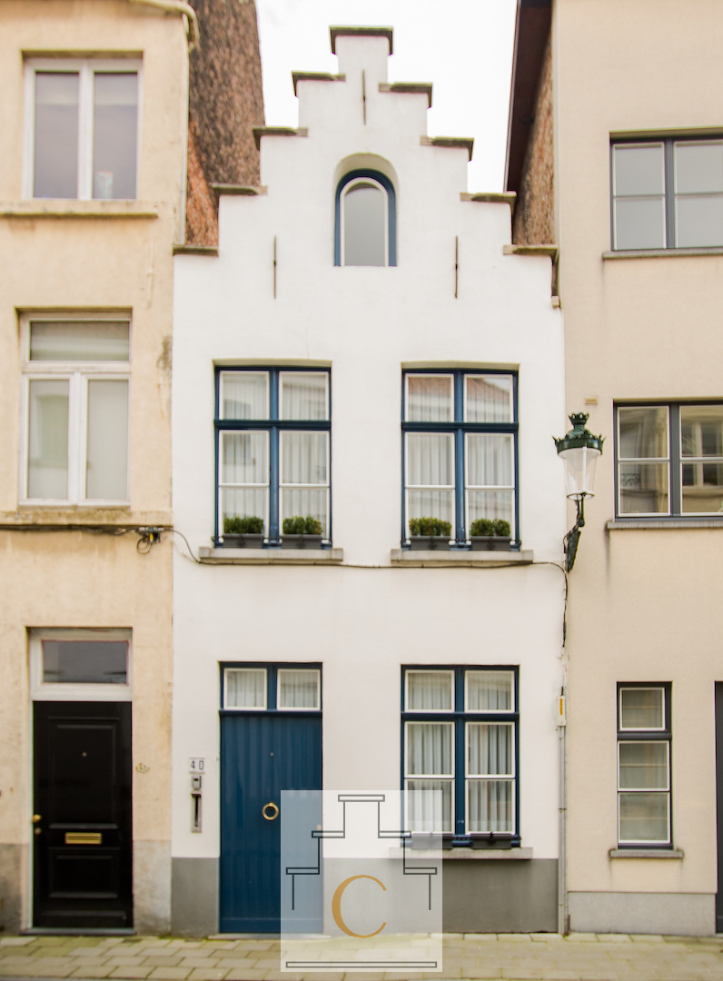 Instapklare trapgevelwoning met zonnige terrastuin nabij Jeruzalemkerk