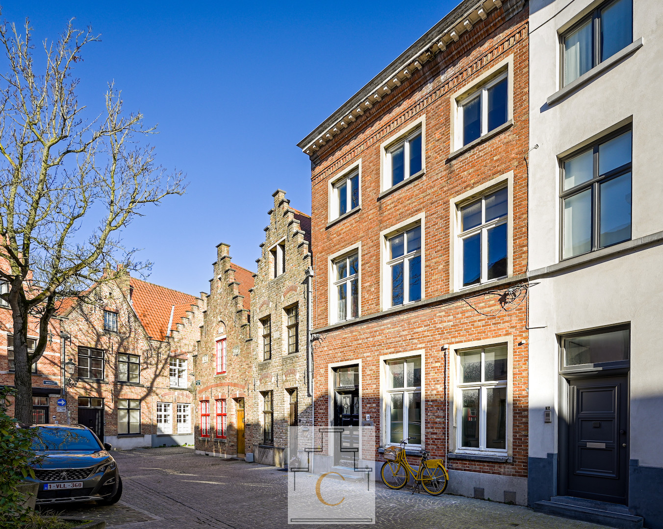 projectpand-diephuis met Brugse charme en karakter, schilderachtige ligging tussen Moerstraat en Prinsenhof
