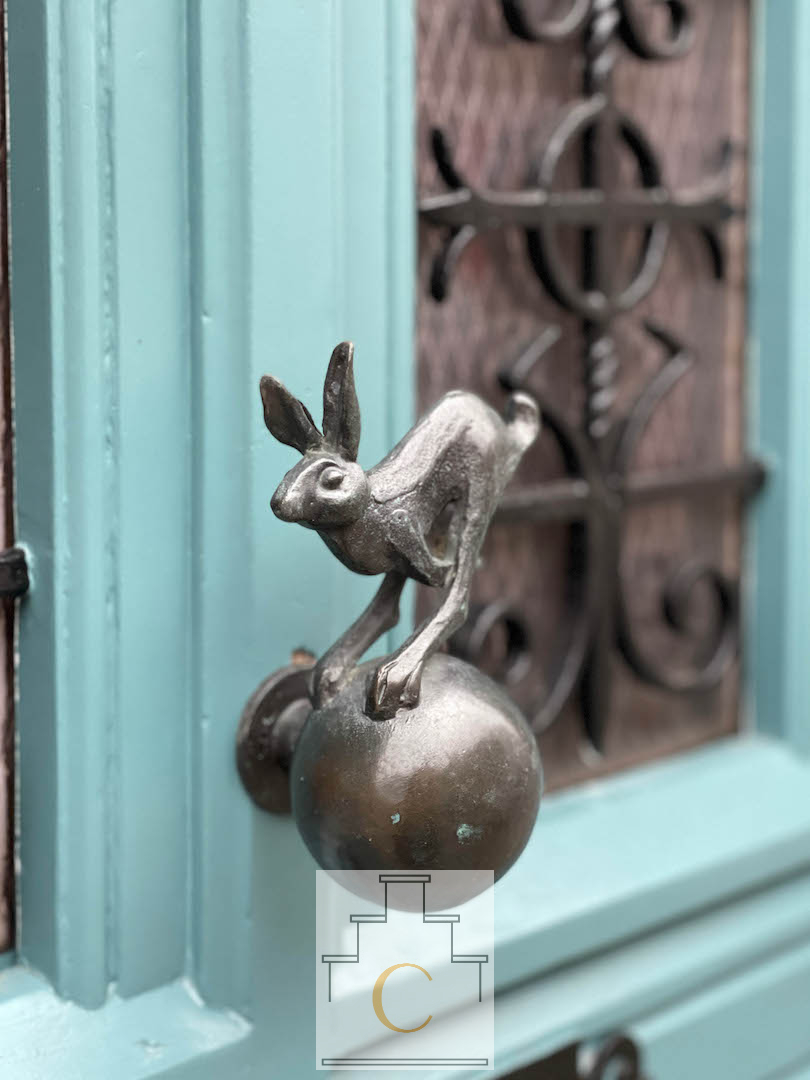 authentiek 17e eeuws Brugs huis nabij St Walburgakerk