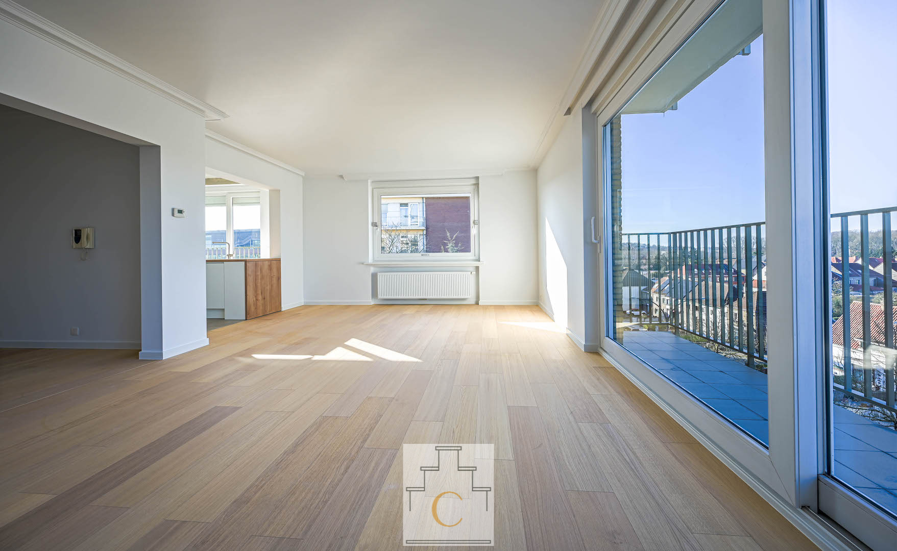 Subliem gerenoveerd 3 slaapkamer appartement met terrassen op toplocatie