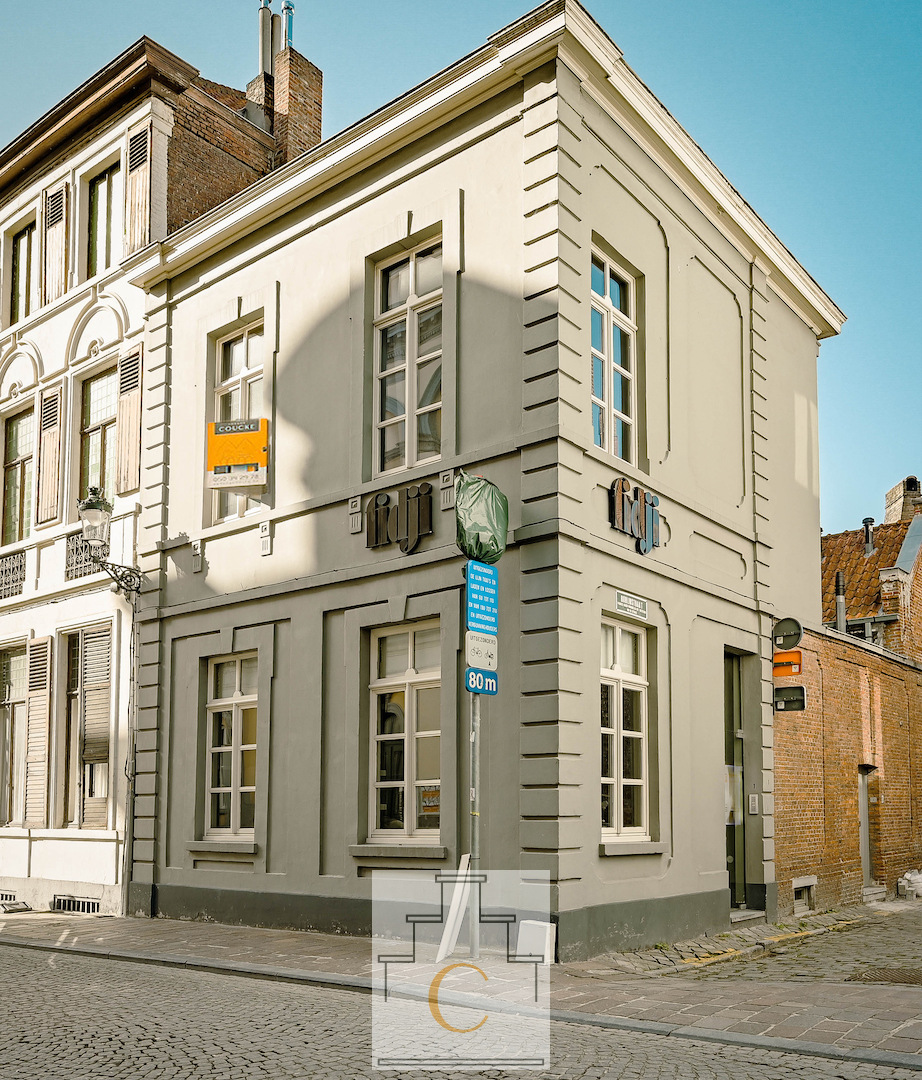 stijlvol handelspand bij de Stadsschouwburg, een buitenkans voor de creatieve ondernemer en/of de slimme belegger