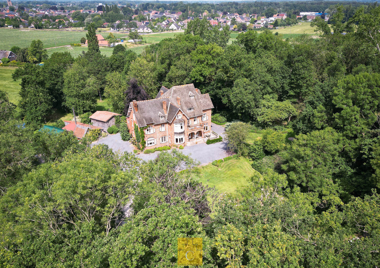 Landgoed Leegendael, domein van circa 1,5 ha op een idyllische locatie in de groene gordel ten zuiden van Brugge