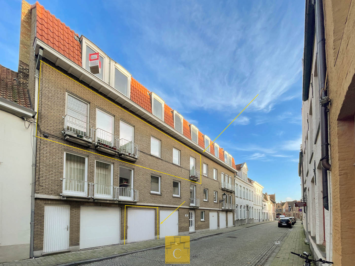 3 slaapkamer appartement met garage op rustige ligging