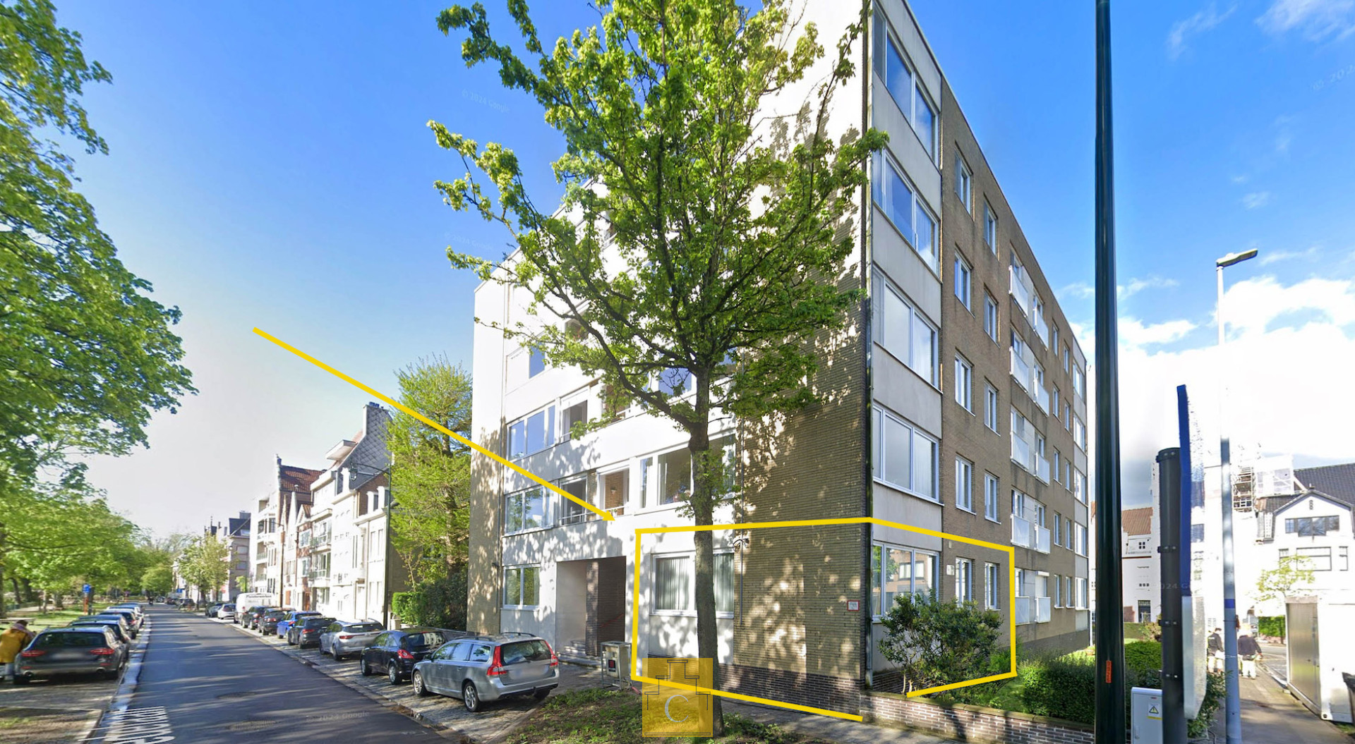 Ruim hoekappartement met garage te Kristus Koning met Zicht op water en groen