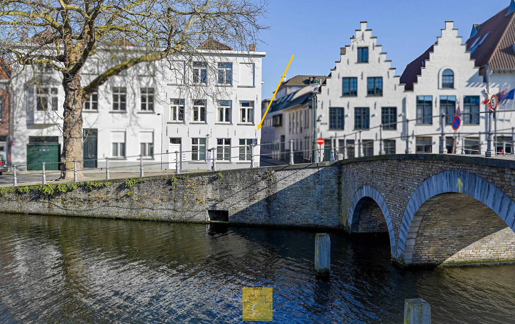 gelijkvloers appartment 118 m2 met terras 19 m2 aan één van de mooiste Brugse reien