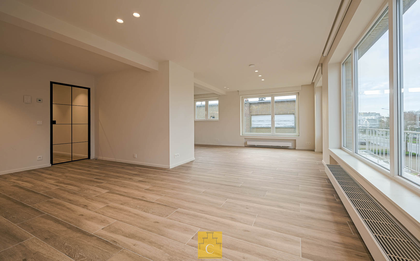 Volledig vernieuwd appartement nabij het station