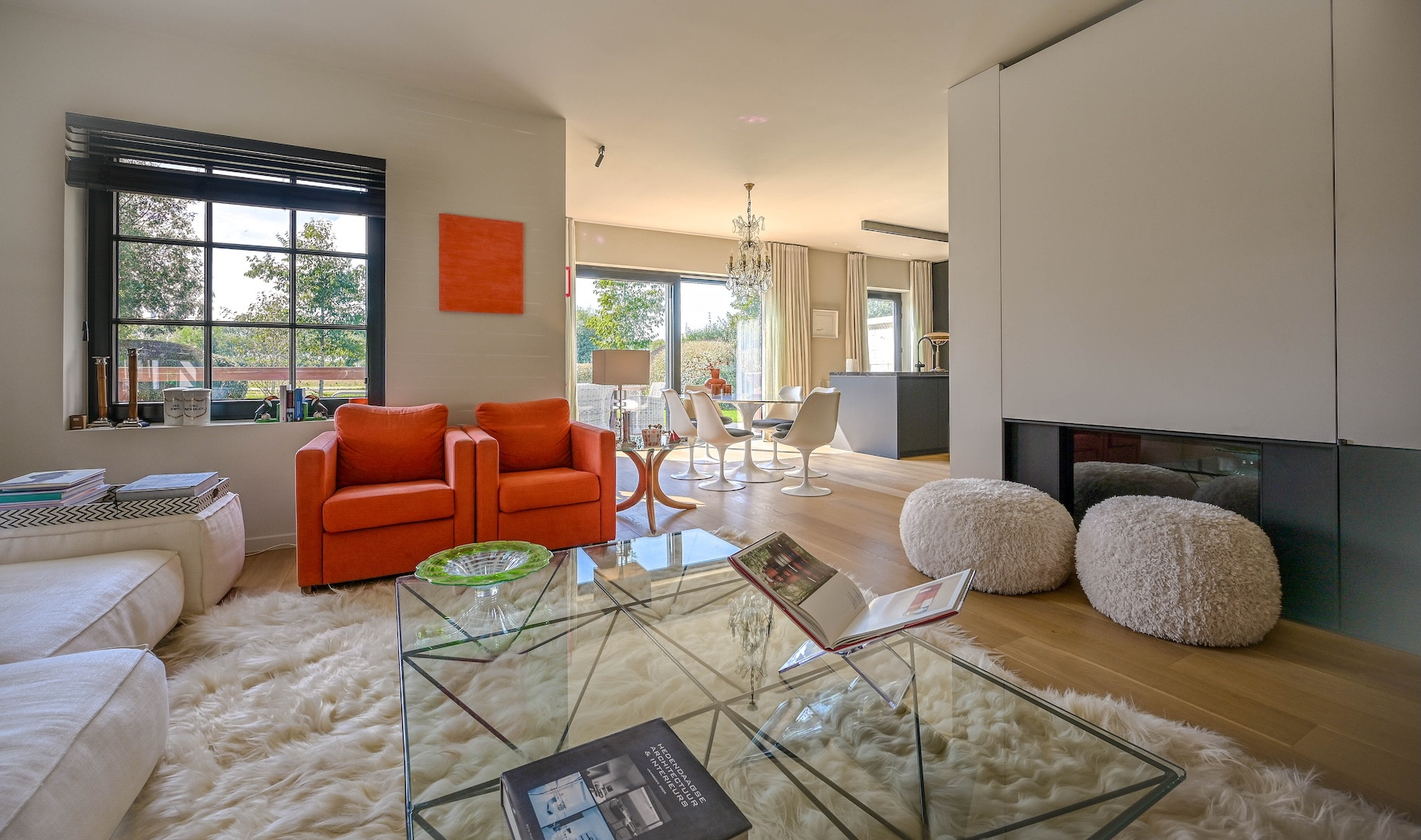 High-end wonen in deze energiezuinige driegevelvilla met zuidwesttuin